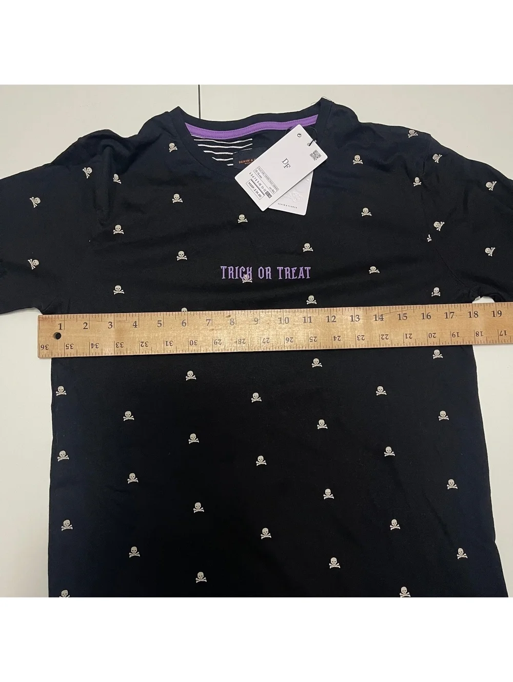 Denim & Flower Boy's Size 13/14 Trick or Treat Halloween Long Sleeve Tee Shirt
